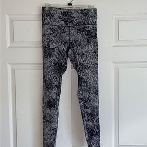 Black, white, and grey Lululemon Leggings